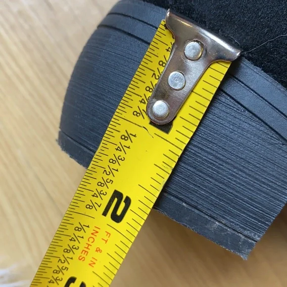 🌙 Black Pointed Toe Cowgirl Boots - Picture 9 of 9